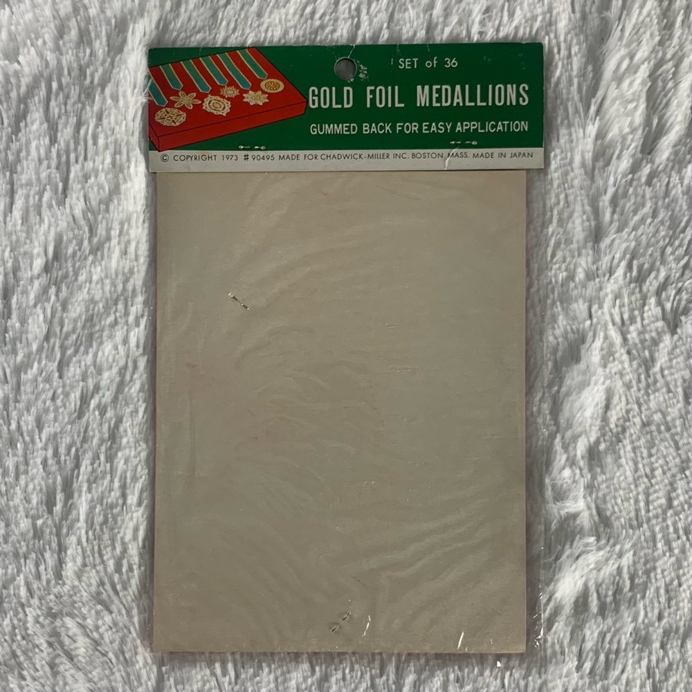 1973 Gold Foil Medallions - Picture 2 of 2